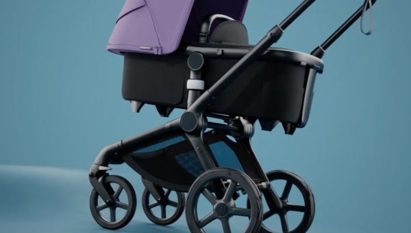 Bugaboo Fox 5 bassinet seat stroller black chassis midnight black fabrics midnight black sun canopy x PV006286 16