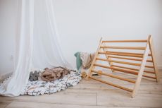Piklerové trojúhelník ClimbMe – přírodní dřevo
