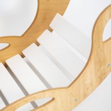 Dřevěná montessori houpačka SwingMe – přírodní dřevo/bílá