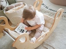 Dřevěná montessori houpačka SwingMe – přírodní dřevo/bílá