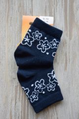 Ponožky tmavě modré s květinovým potiskem