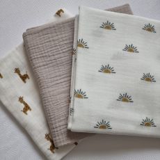Set 3 mušelínových plenek 80 × 80 - béžová, slunce, žirafy